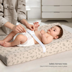 Lulumoon elastic edge fit keeps cover snug during diaper changes