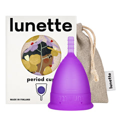 Lunette period cup 12h leak-free protection for active days.
