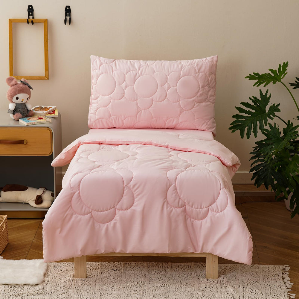 Luxlovery sunflower comforter for toddlers offers soft, all-season warmth.