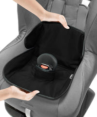 Lynmark potty-training car seat protector cover provides spill protection on trips