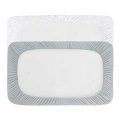 Elastic-band secure fit keeps the sheet flat during sleep and handling.