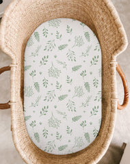 Meowcards bassinet sheet fit close-up shows rectangle, oval, hourglass compatibility and elastic