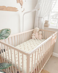Meowcards easy care crib sheet, machine washable and quick to dry