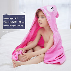 MICHLEY Hooded design helps keep baby's head warm after bath.