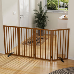 Mino Kesper wooden-frame gate offers stable indoor containment with non-slip feet.