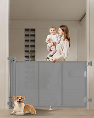 Miumoon retractable gate at stairs top offers secure entry.
