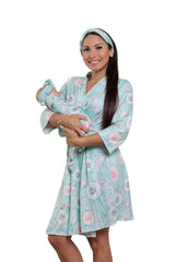 MOMMY O CLOCK maternity robe worn by mom for comfortable, stylish photos