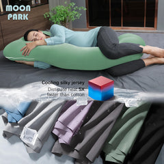 MOON PARK green cooling cover keeps you comfortable during warm nights.