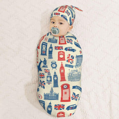Muishi Vintage British Flag swaddle blanket close-up shows plush fibers ideal for sensitive skin.