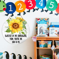 Muktoujaumai wooden sign for baby's room offers durable, odorless charm.