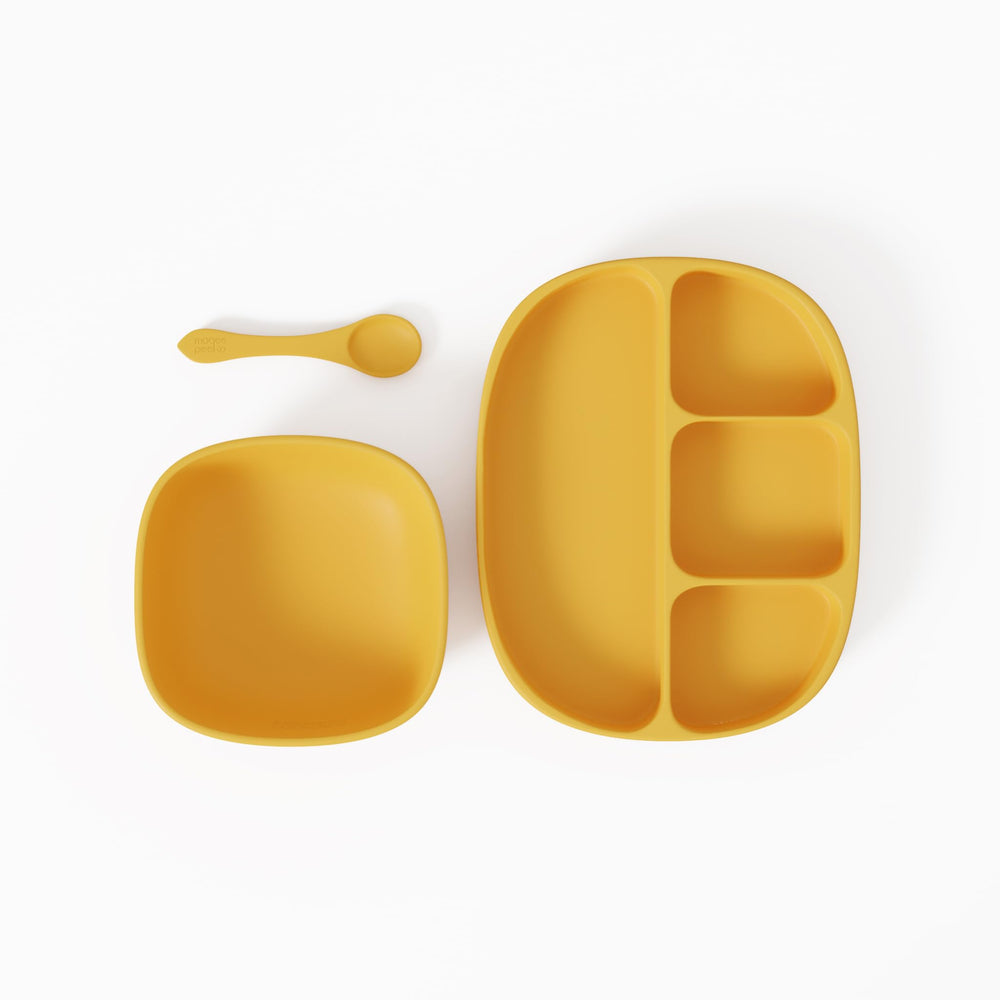 Muqee Peeko baby suction plate securing to table for mess-free meals