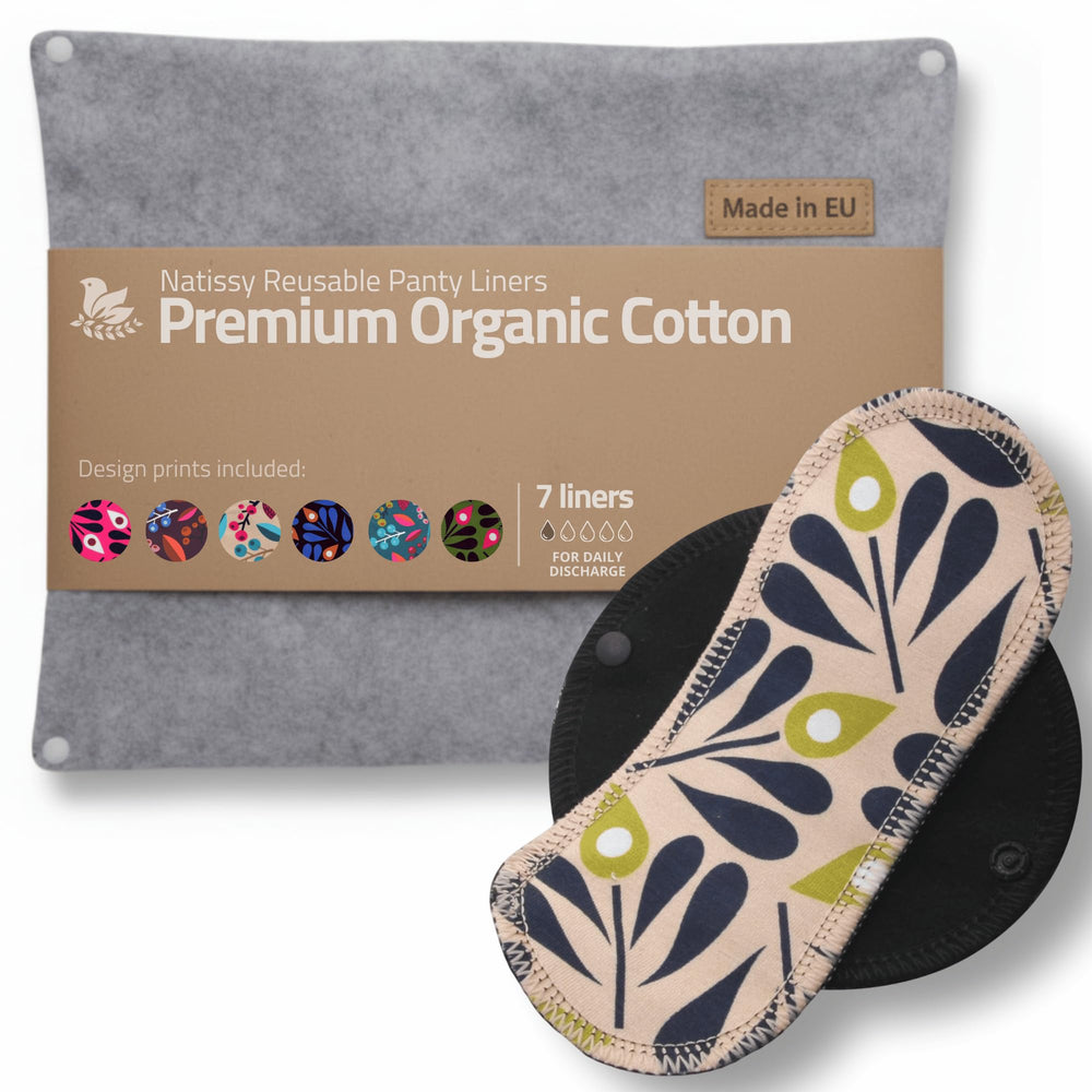 Natissy small panty liner close-up shows soft organic cotton and secure wings for daily wear.