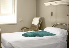 Close-up of non-slip back on Natural Design Architecture Lifestyle N emerald sheepskin