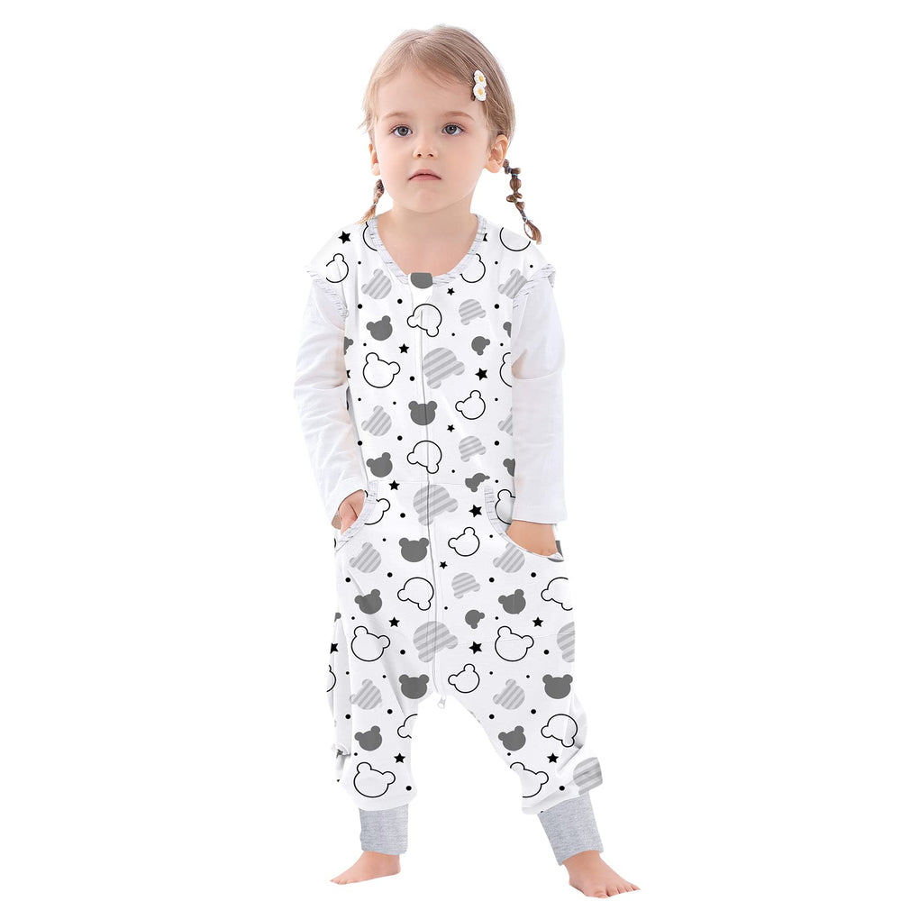 NOUJULOUN bear 0.5 tog toddler sleeping sack, front view, gentle warmth.
