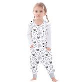 NOUJULOUN bear 0.5 tog toddler sleeping sack, front view, gentle warmth.