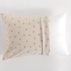 NTBAY envelope-closure keeps pillows secure and tidy during the night