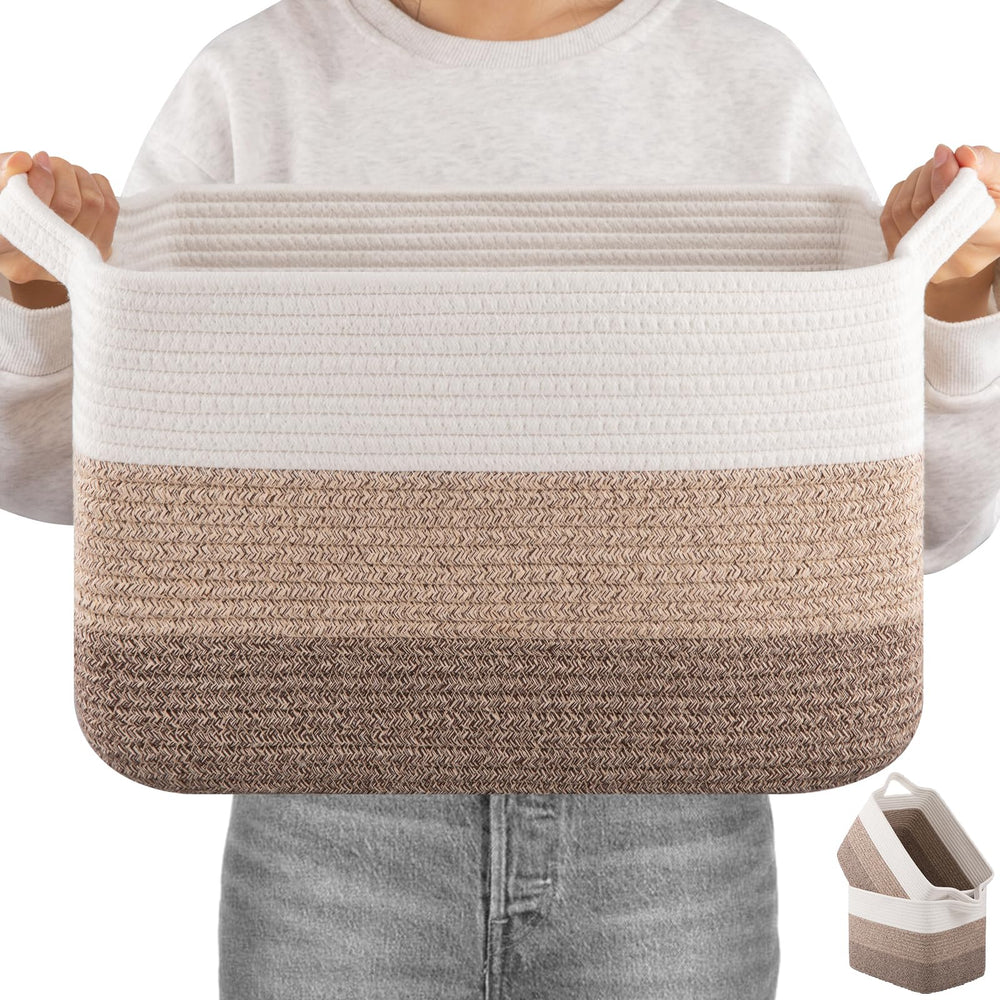 OIAHOMY basket with foldable handles for easy portability and neat storage.