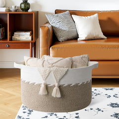 OIAHOMY large 105L basket stores pillows and towels in bedrooms.