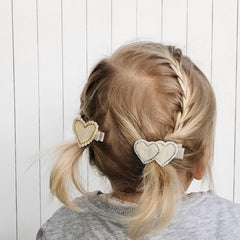 panpinmama safe no-slip clips keep hair out of eyes.