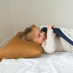 Pobibaby machine-washable pillowcase for easy care between adventures and everyday use.