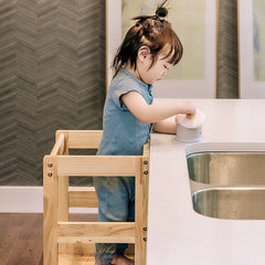 Popin Lover step stool with anti-slip pads helps keep floors clean and stable.