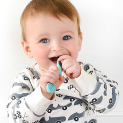 PrimaStella Little Dippers soft-tip spoon keeps pressure off growing gums.