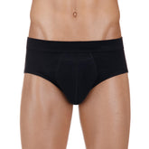 PROTECHDRY front-absorbent-area keeps you dry and comfortable throughout the day.