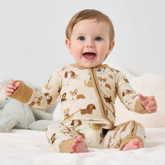 Pureborn sleeper reversible mittens demonstrates scratch-prevention during naps.