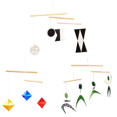 Purgano Montessori Mobile Munari with black-and-white design supports visual tracking for babies.