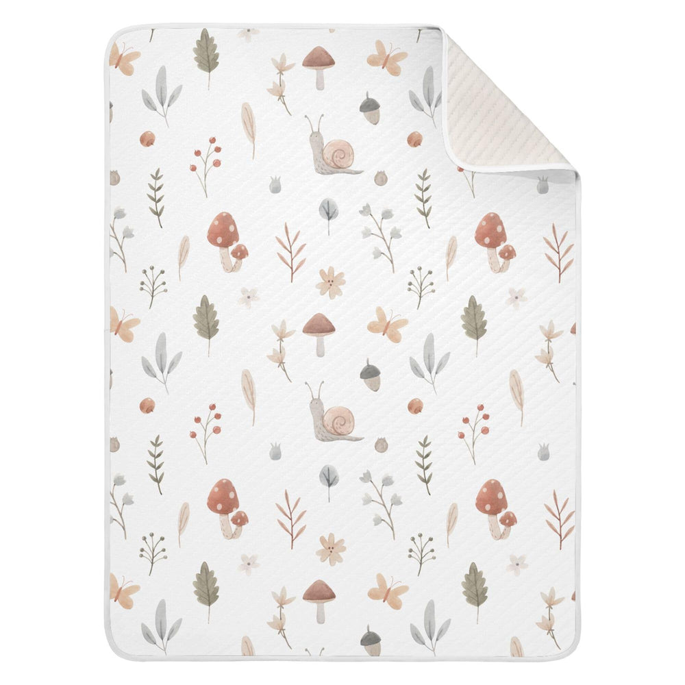 Qilmy Mushroom Snail Blanket with soft cotton for newborn comfort.