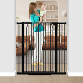 Qonimm 40.5-inch gate front view blocks large dogs and toddlers.