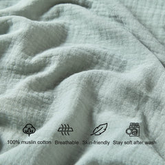 QUENESS fitted crib sheet with 360° elastic ensures a snug, secure fit