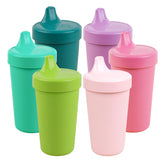 Re-Play spill-proof sippy cups valve highlights leak prevention for confident toddler drinking.