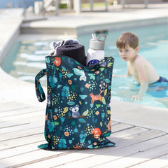 RelaxScene waterproof outer bag protecting clothes from leaks during travel.