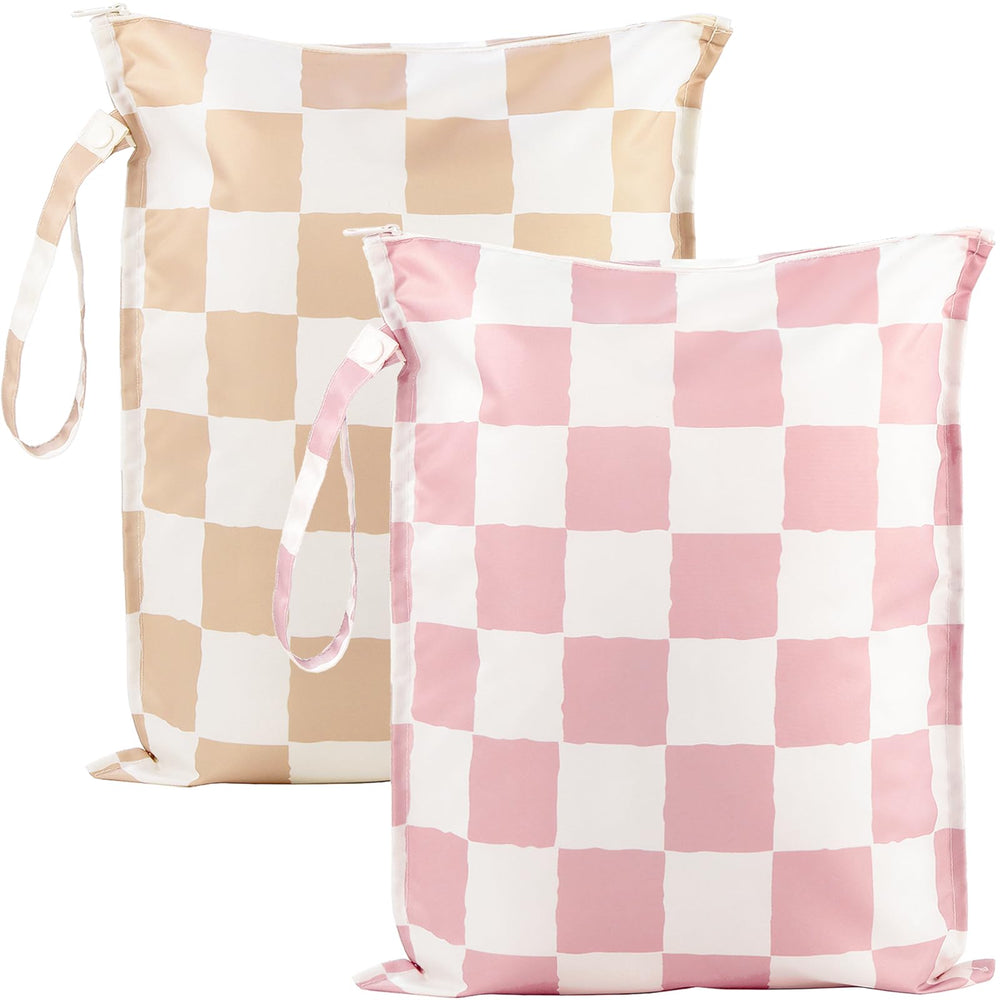 RelaxScene wet bag close-up with durable zipper for mess containment.
