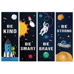 Robmoda planet space wall decal creates a playful, motivating space-themed backdrop.
