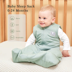 Roksuma wearable blanket showing a 2-way zipper for easy changes.