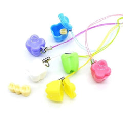 Runing Pet open compartment view illustrating secure space for milk teeth.