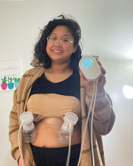 Sarah Wells Journey bra flange attachment shows secure pump fit.