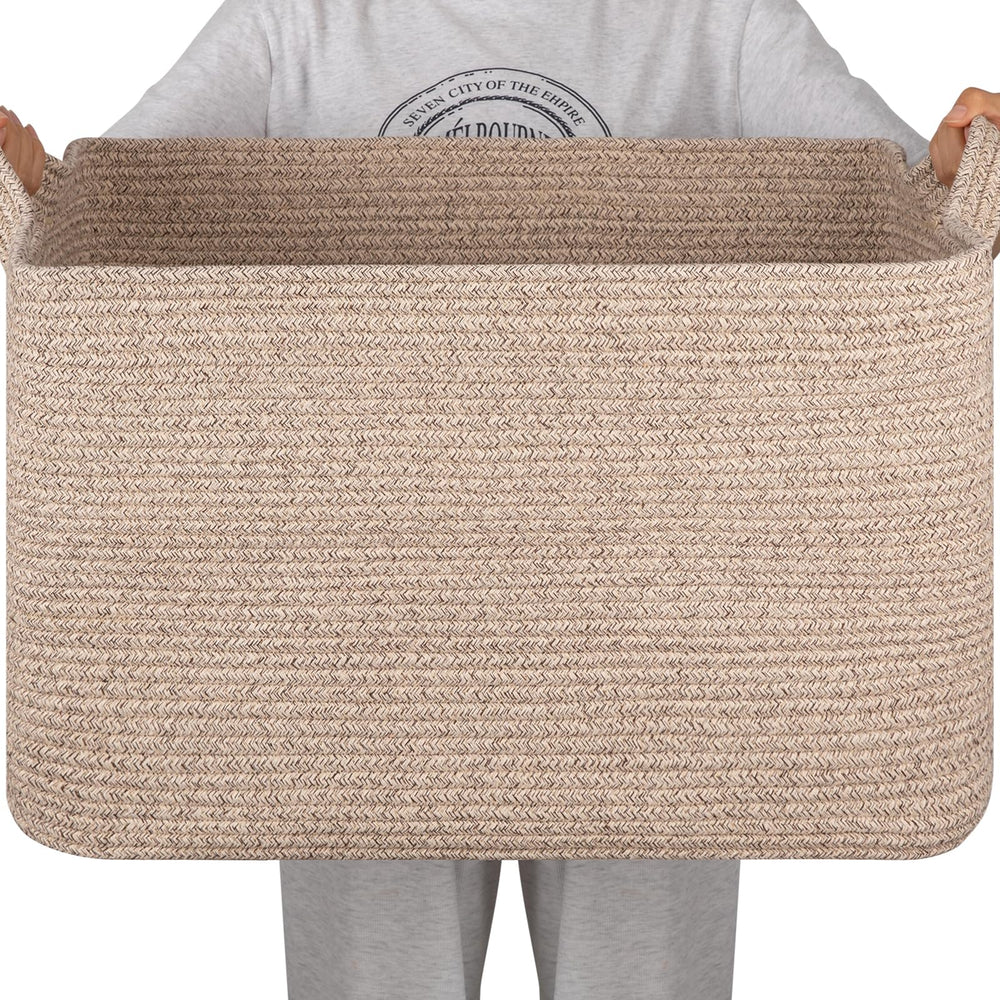SIXDOVE 95L interior showing generous storage capacity.