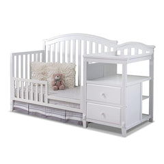 Sorelle crib-to-toddler conversion rail promotes easy transition for growing child.
