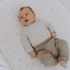 Sorrel + Fern soft cotton blend cover is gentle on skin.