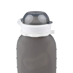 Squeasy Snacker stand-up design keeps the pouch upright for easy feeding.
