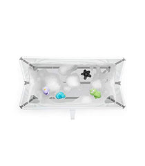 Stokke Flexi Bath X-Large heat-sensitive plug changes color to signal warmth.