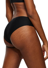 Strawberry Weeks Leakproof2.0 front view highlights seamless bikini fit.