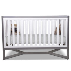 Skin-friendly texture of Superity Linen crib sheet suitable for sensitive sleepers.
