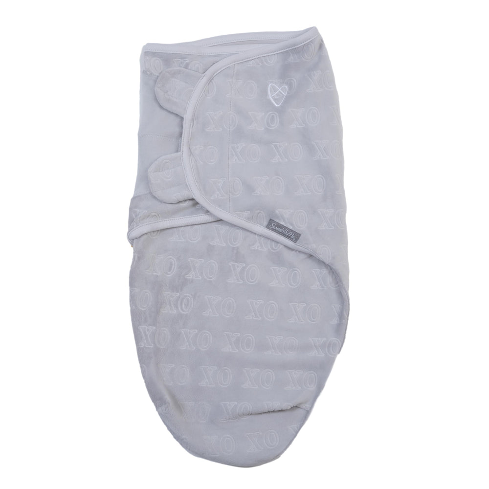 SwaddleMe Velboa wings: snug, secure swaddling for calm newborns.