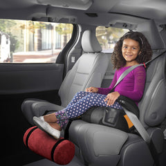 Swanoo plush cover foot rest delivers soft, cozy cushioning for long car rides.