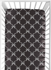 Sweet Jojo Designs fitted crib sheet with black and white bows creates a cozy sleep space.