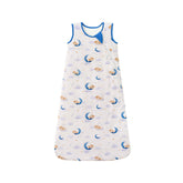 TADO MUSLIN Bear sleep sack with 2-way zipper for quick night changes.